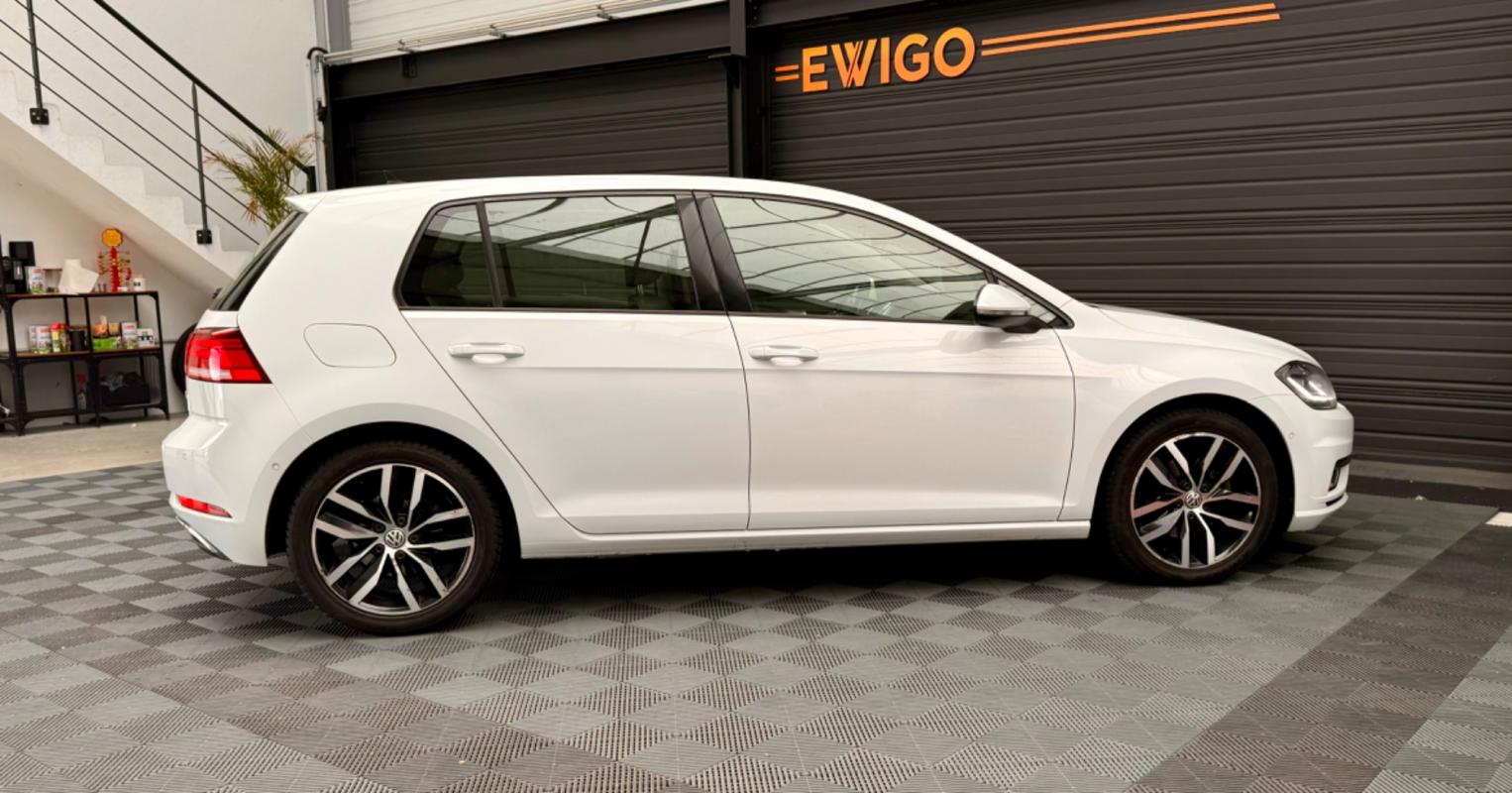 Volkswagen Golf - 1.6 TDI 115 CONFORTLINE ACC/CAMERA DISTRI OK