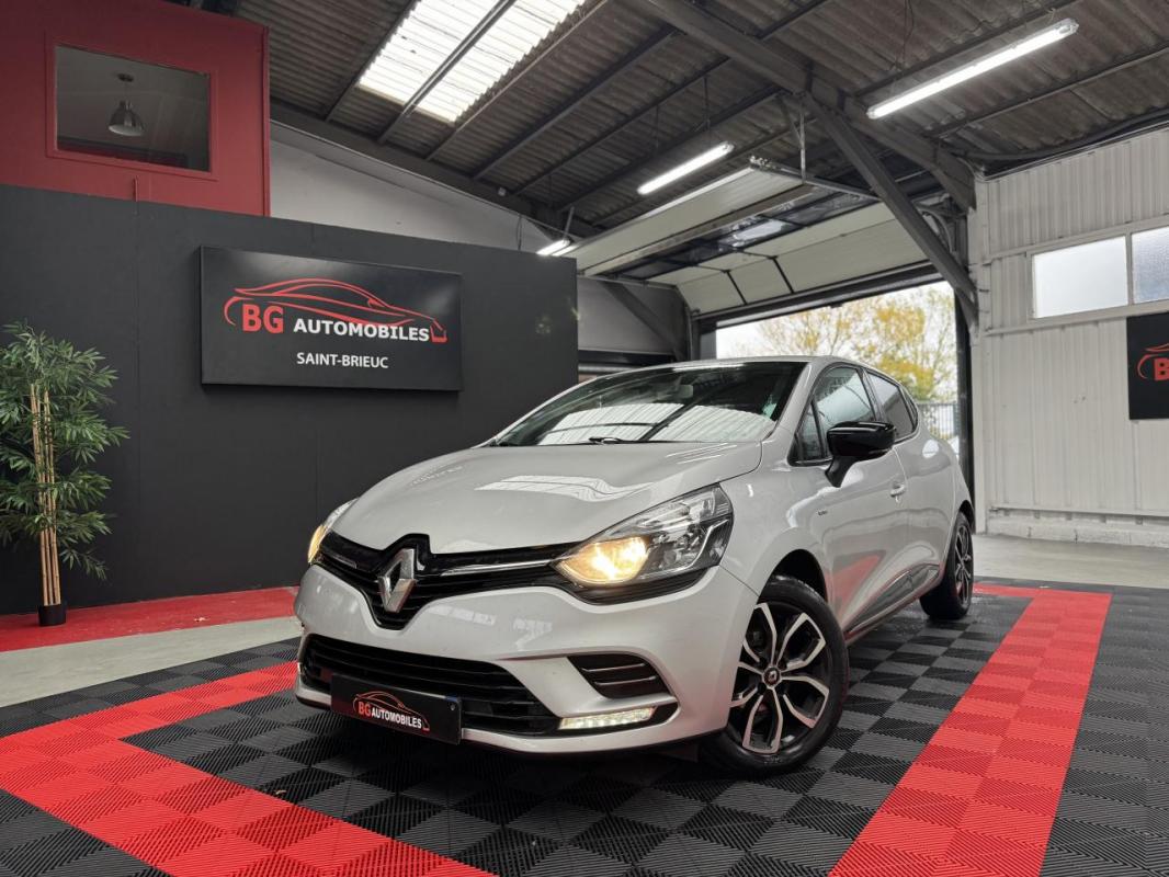 RENAULT CLIO - TCE 90 CH LIMITED - GARANTIE 6 MOIS (2017)