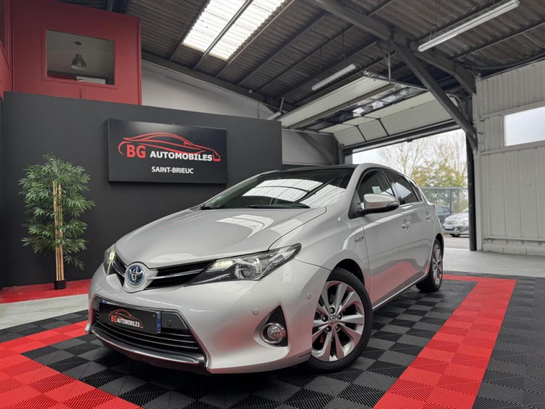 TOYOTA AURIS - HYBRIDE 136 CH BVA STYLE - GARANTIE 6 MOIS (2014)