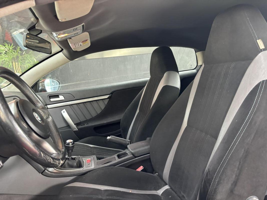 Alfa Romeo Brera - 2.4 200 CH JTDm SKY VIEW - GARANTIE 6 MOIS