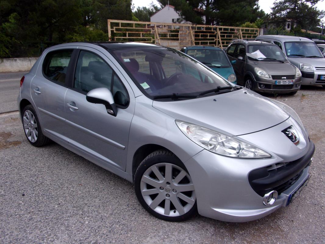 Peugeot 207 1.6 VTI 120 BVA FELINE 5 Ptes