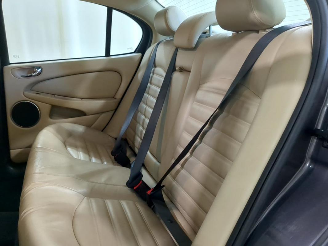 Jaguar X-Type - 2,2 D 145CV EXECUTIVE